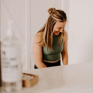 Meet your Posher, Julia